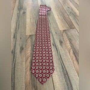 Claiborne Red and Cream tie  100% Silk Made In USA